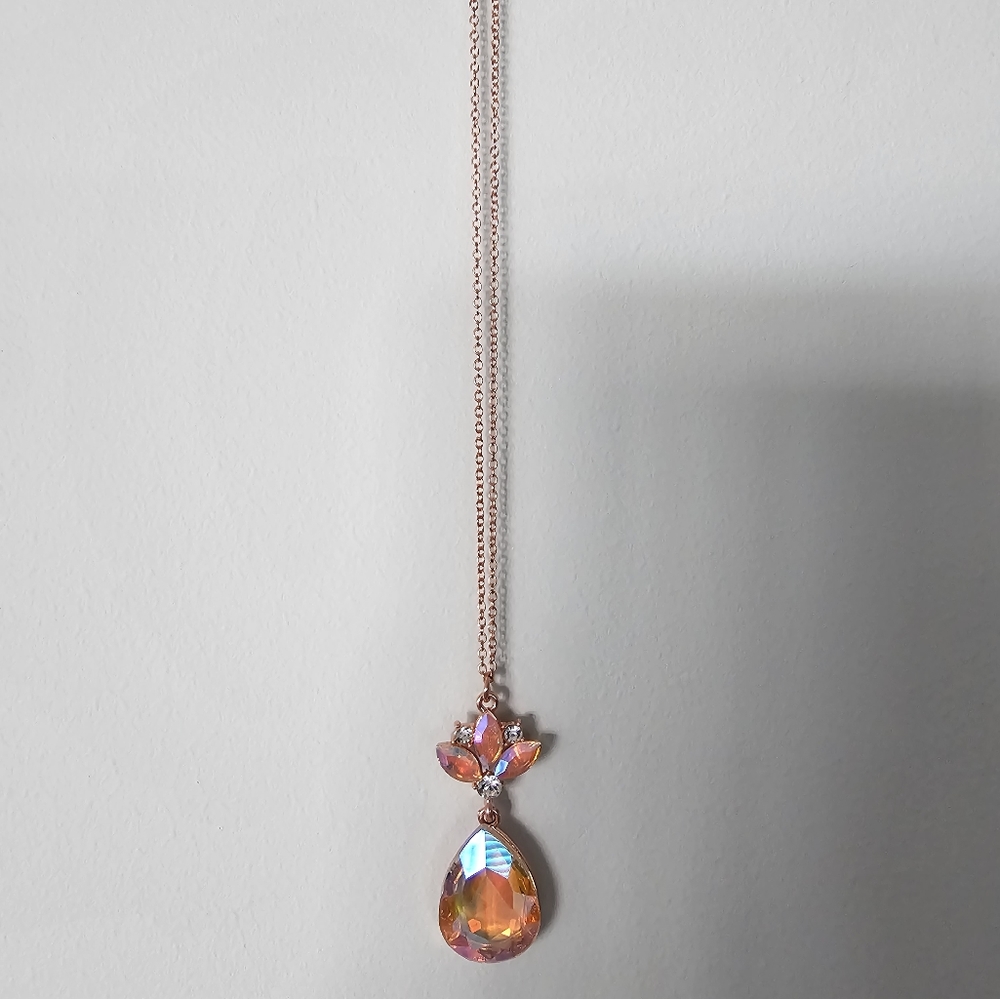 Necklace - Picture 2 of 4